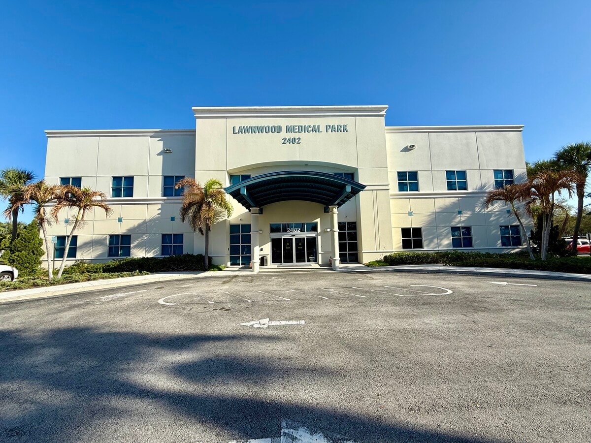 2402 Frist Blvd, Fort Pierce, FL 34950 - Unit 101 - - Interior Photo - Image 1 of 14