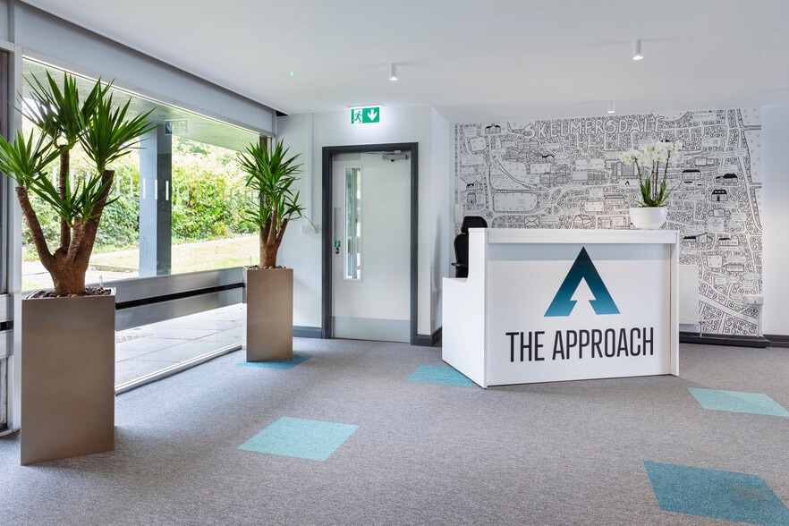 Southway, Skelmersdale for lease - Lobby - Image 3 of 26