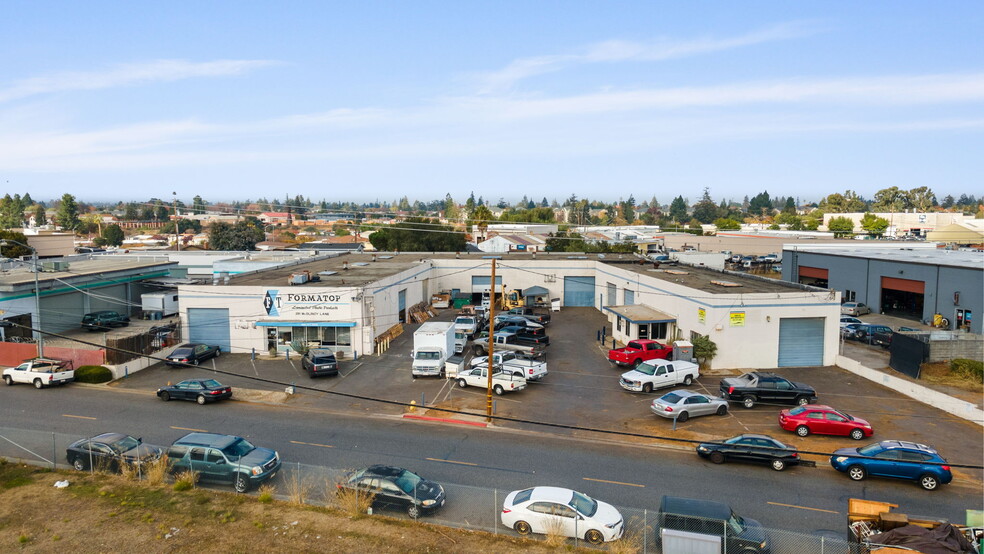 299 E McGlincy Ln, Campbell, CA for lease - Building Photo - Image 3 of 4