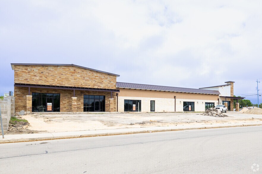 2405 Pat Booker Rd, Universal City, TX for lease - Building Photo - Image 3 of 5