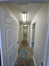 5622 Marine Pky, New Port Richey, FL for lease Interior Photo- Image 1 of 3