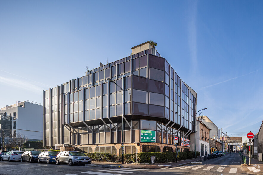 60 Rue Etienne Dolet, Malakoff for sale - Primary Photo - Image 1 of 3