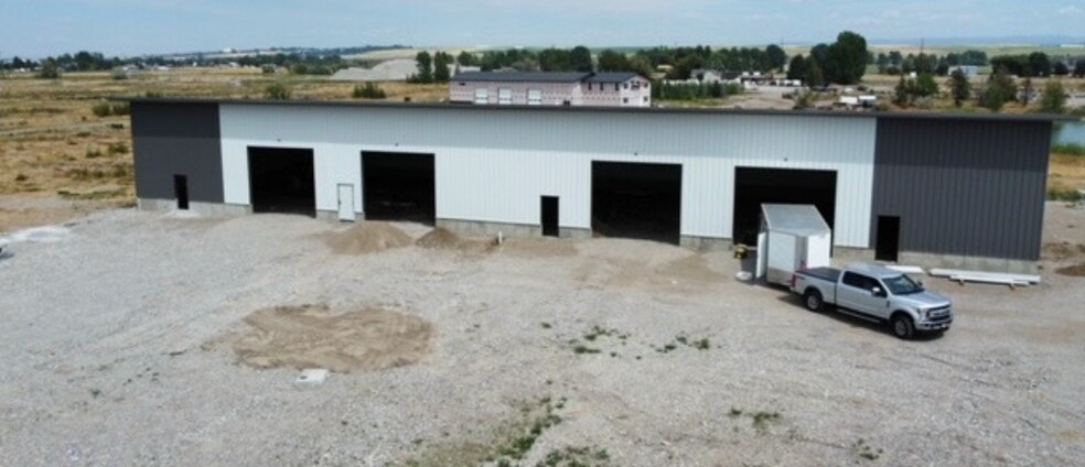 W 3800 S, Rexburg, ID for sale - Primary Photo - Image 1 of 1