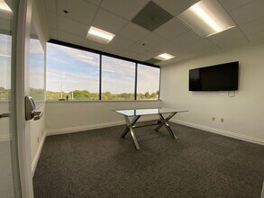 1900 Glades Rd, Boca Raton, FL for lease Interior Photo- Image 1 of 12