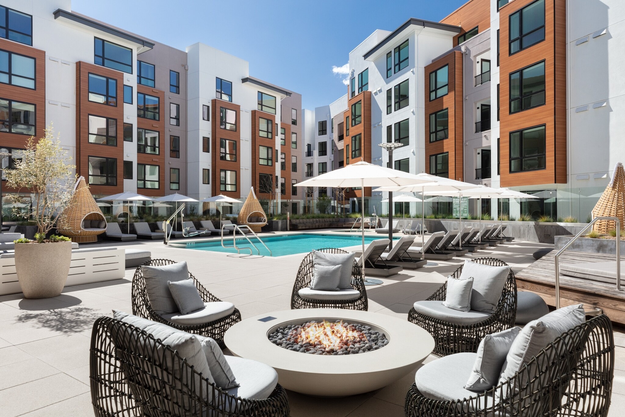 2580-2590 California St, Mountain View, CA 94040 - Landsby | LoopNet