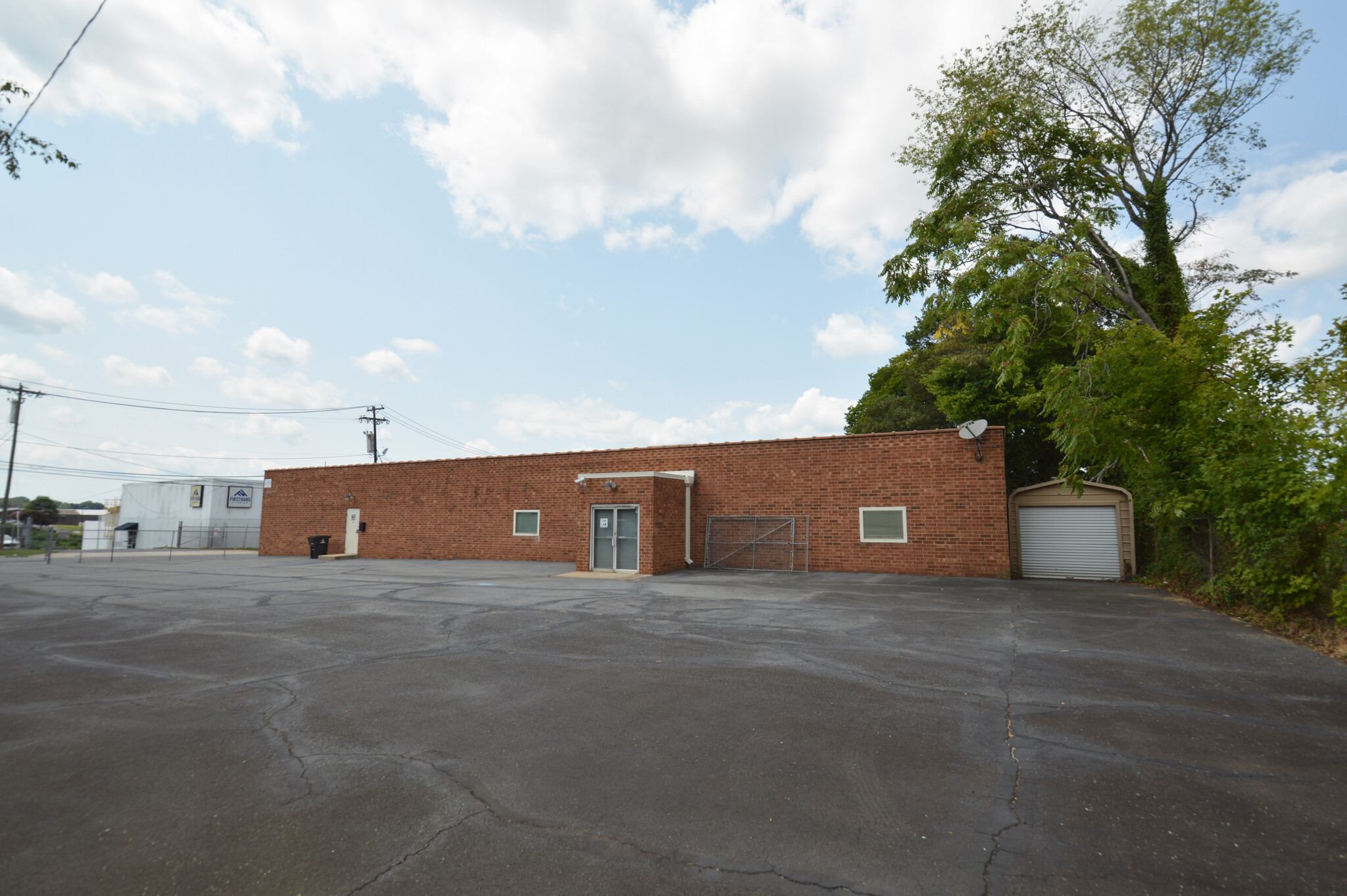 1023 Chestnut St, Winston-Salem, NC for lease Building Photo- Image 1 of 8