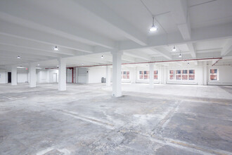 521 W 57th St, New York, NY for lease Interior Photo- Image 2 of 6