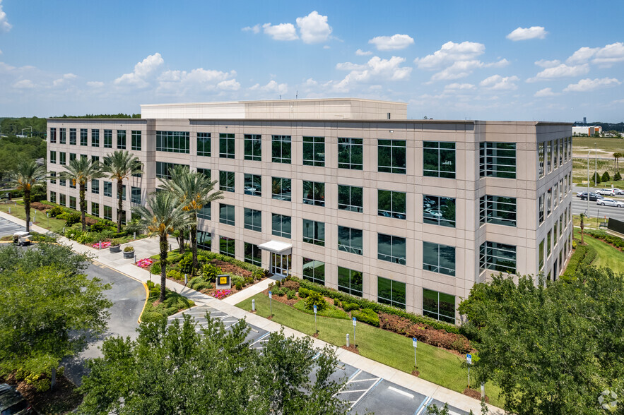 9102 Southpark Center Loop, Orlando, FL for lease - Primary Photo - Image 1 of 10