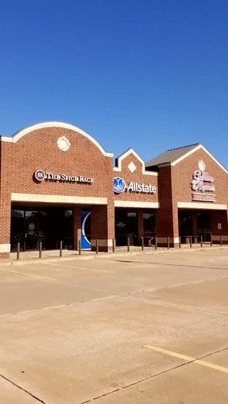 701-877 S Mustang Rd, Yukon, OK for lease - Commercial Listing Video - Image 3 of 11