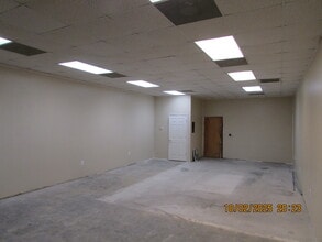 17230-17250 S Tamiami Trl, Fort Myers, FL for lease Interior Photo- Image 1 of 6