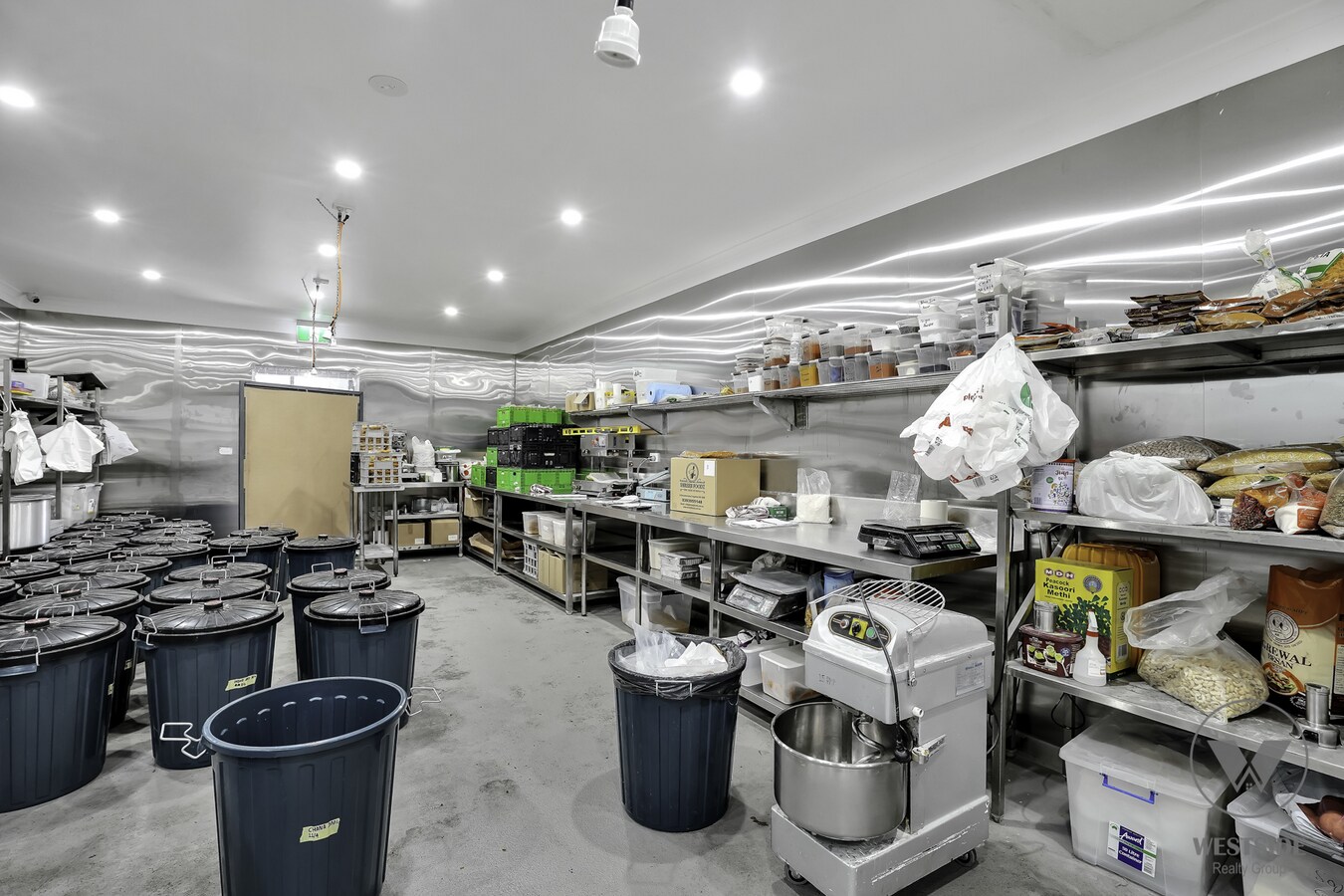 6 Corundum Lane, Truganina, VIC 3029 - Unit 6 -  - Interior Photo - Image 1 of 6
