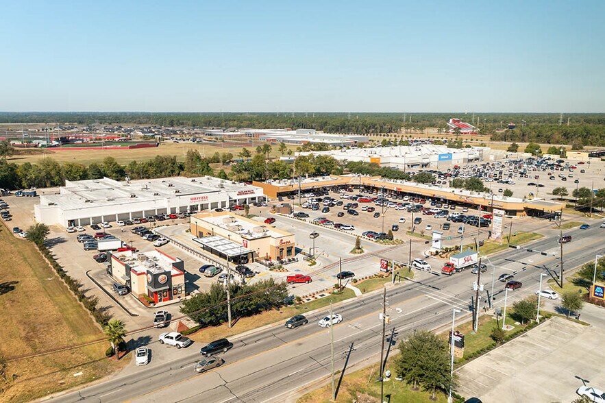 14029-14039 FM 2100 Rd, Crosby, TX for sale - Building Photo - Image 1 of 1