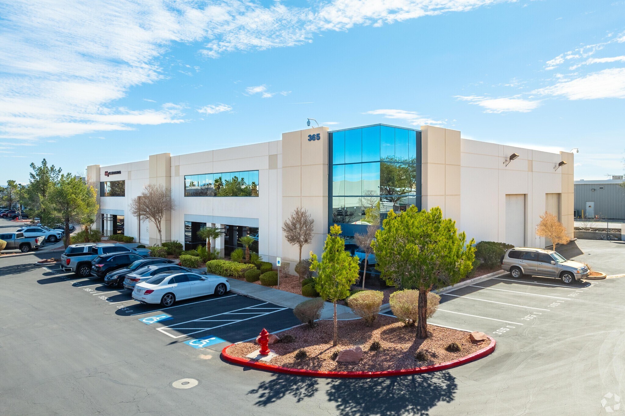 365 Pilot Rd, Las Vegas, NV for lease Primary Photo- Image 1 of 7