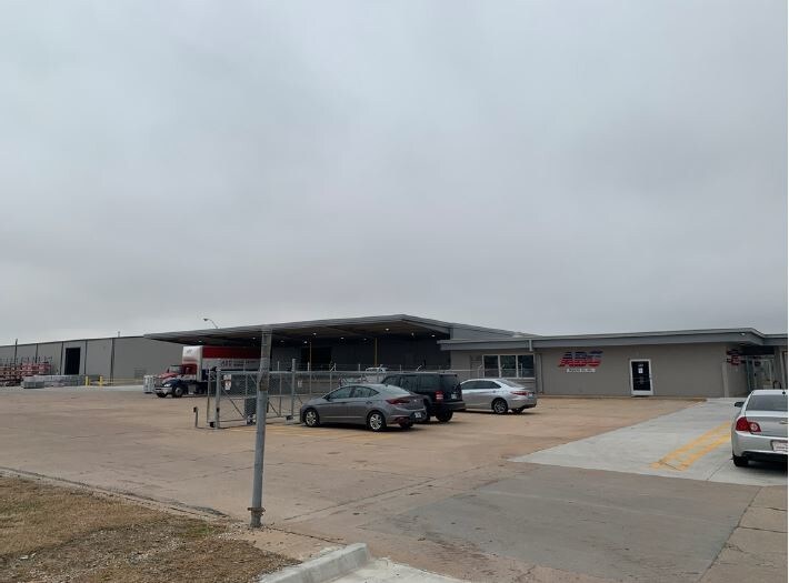 1000 W Rock Creek Rd, Norman, OK 73069