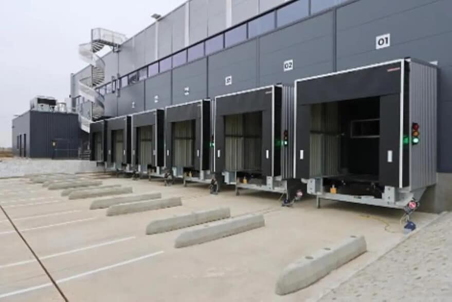 Industrial in Augny for lease - Building Photo - Image 3 of 7