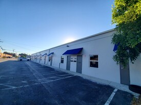 3161-3181 NE 5th Ave, Oakland Park FL - Warehouse