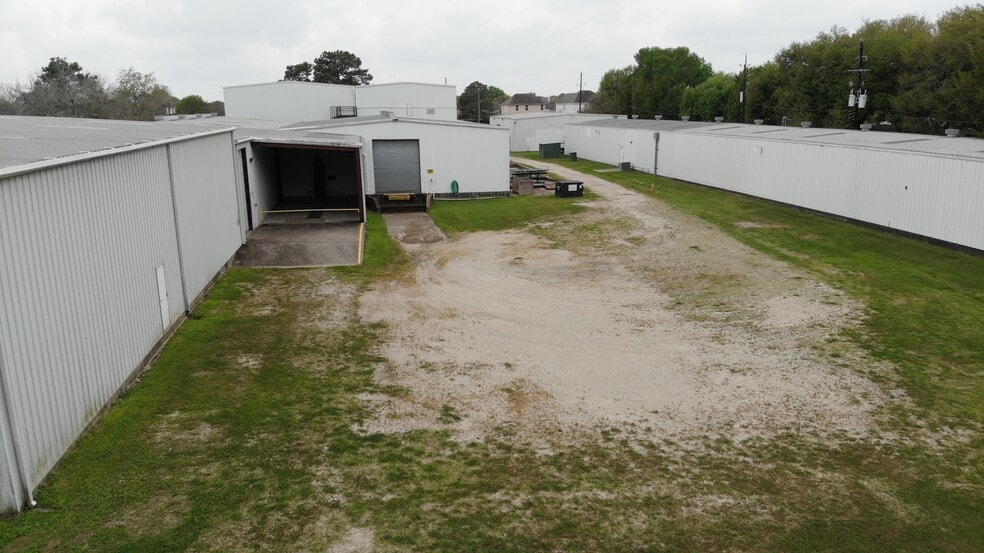 15046 Grant Rd, Cypress, TX for lease - Building Photo - Image 3 of 14