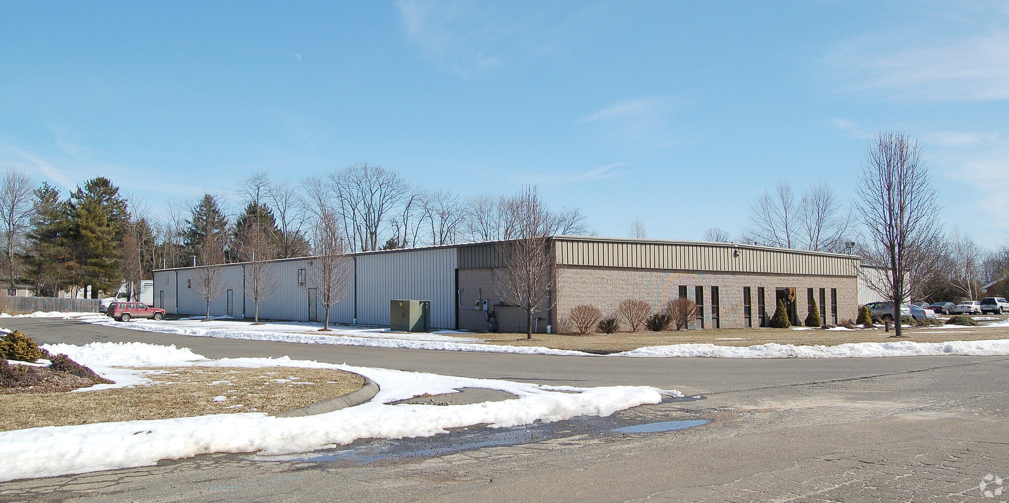 8 Baldwin Dr, Branford, CT for sale Building Photo- Image 1 of 26