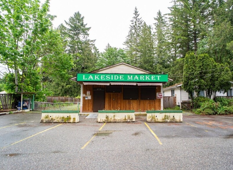 3776 Columbia Valley Rd, Cultus Lake, BC for sale - Building Photo - Image 1 of 5