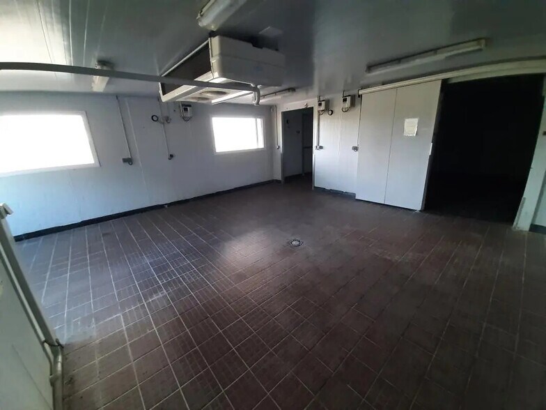 Flex in Dissay for sale - Interior Photo - Image 3 of 5