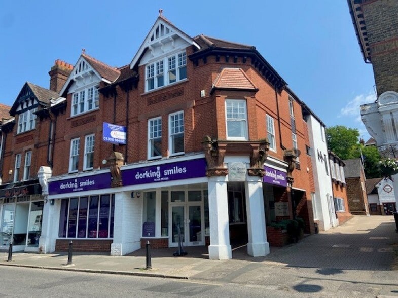 250-256 High St, Dorking for lease - Primary Photo - Image 1 of 4
