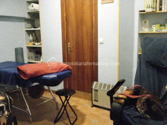 Retail in Cáceres, Cáceres for sale - Building Photo - Image 2 of 5