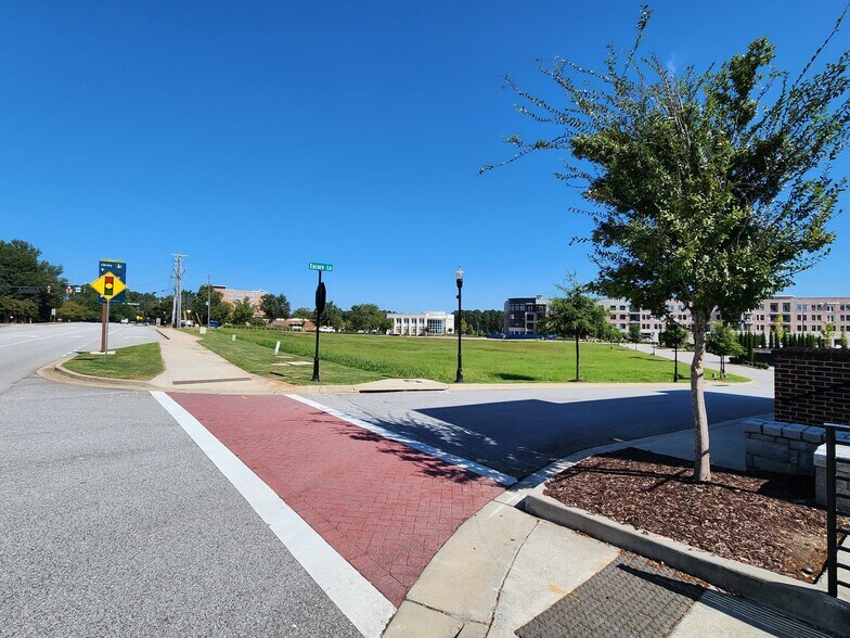 701 Ronald Reagan Dr, Evans, GA for sale - Building Photo - Image 1 of 1