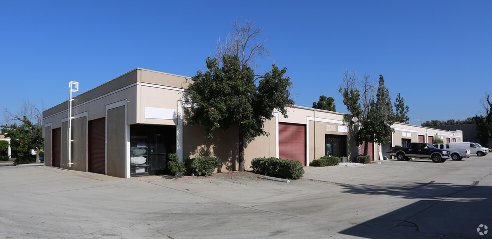 10911 Wheatlands Ave, Santee, CA for lease - Primary Photo - Image 1 of 8