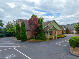 144 Holly Springs Park Dr, Franklin NC - Office Space