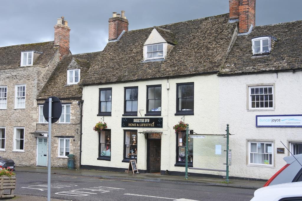 36 Cross Hayes, Malmesbury for sale Building Photo- Image 1 of 1