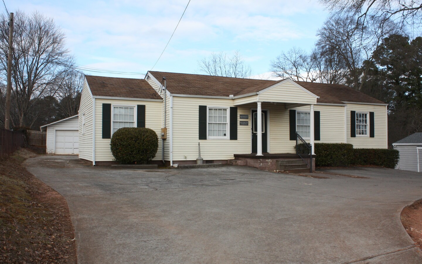 1741 Spring St, Smyrna, GA 30080