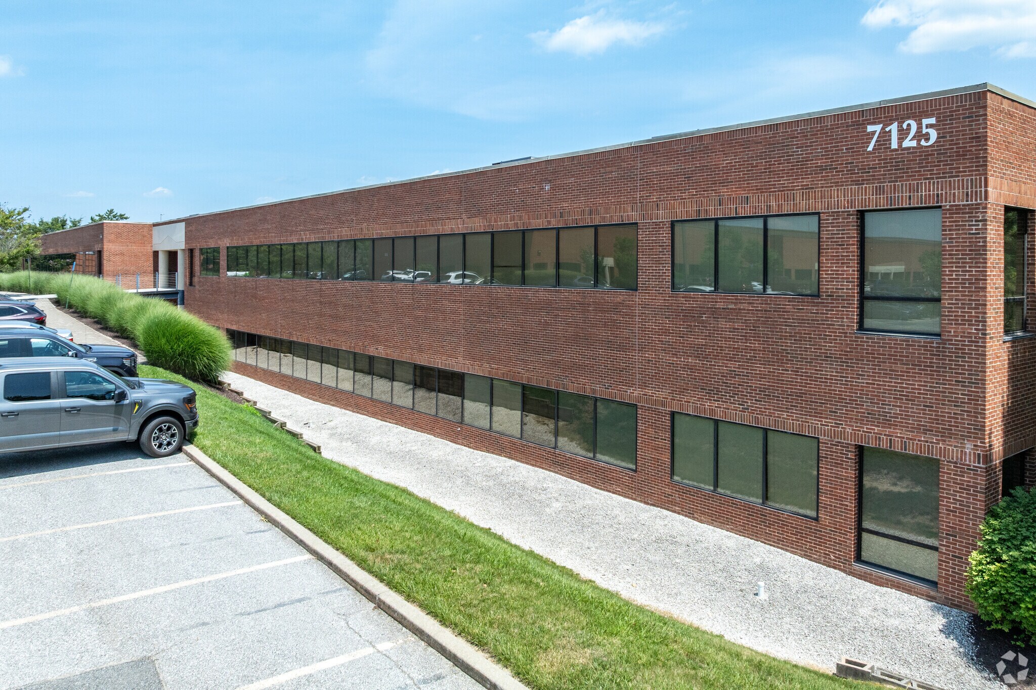 7125 Thomas Edison Dr, Columbia, MD for sale Primary Photo- Image 1 of 1