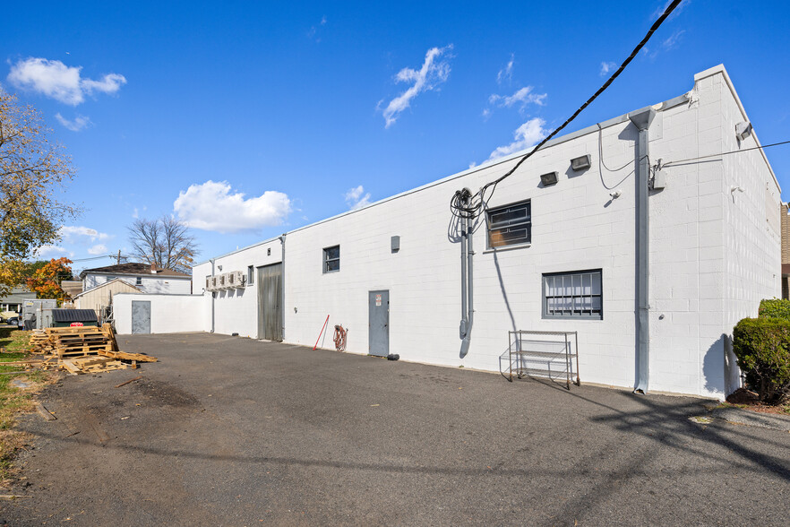 5 Willow St, Moonachie, NJ for lease - Building Photo - Image 3 of 25