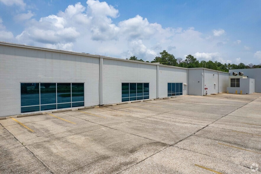 3200 FM 1960 Rd W, Humble, TX for sale - Building Photo - Image 3 of 17