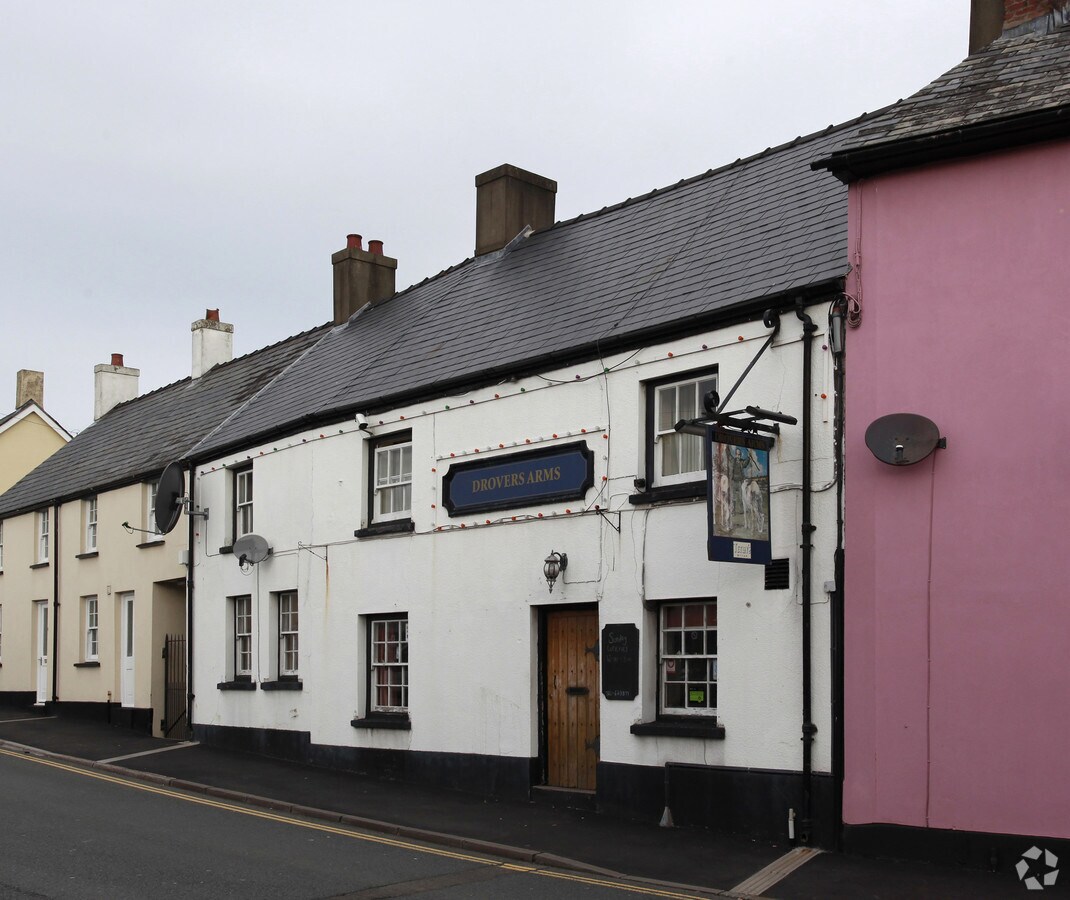 1 Newgate St, Brecon, POW LD3 8DN