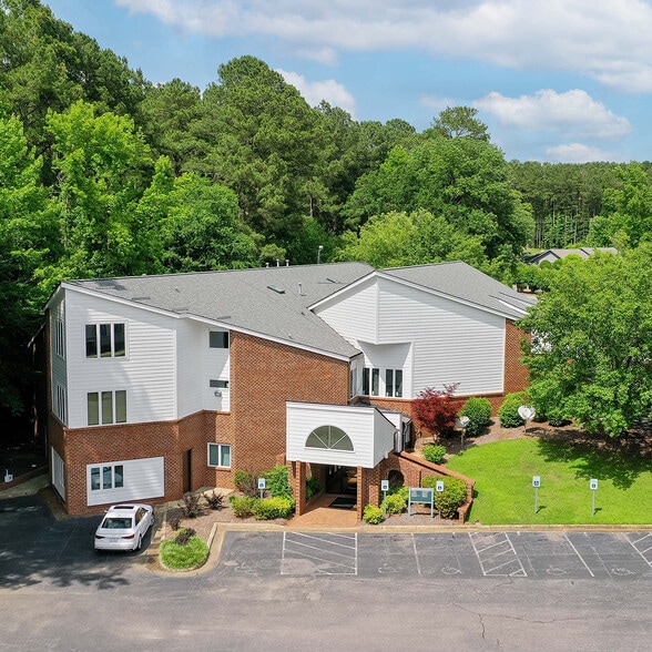 1816 Doctors Dr, Sanford, NC for sale - Primary Photo - Image 1 of 1