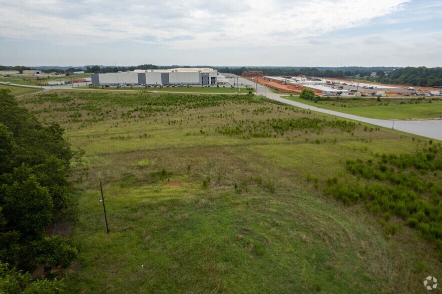 999 Robinson Rd, Greer, SC 29651