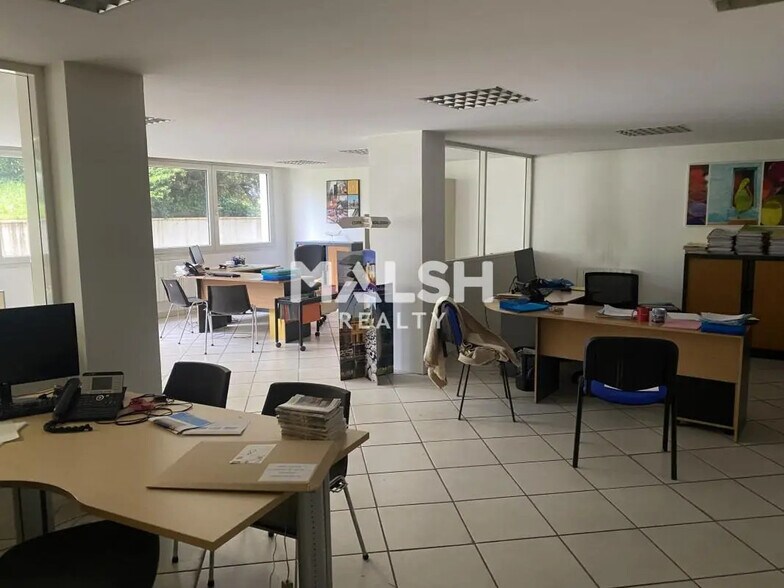 Office in Lyon for sale - Interior Photo - Image 3 of 9
