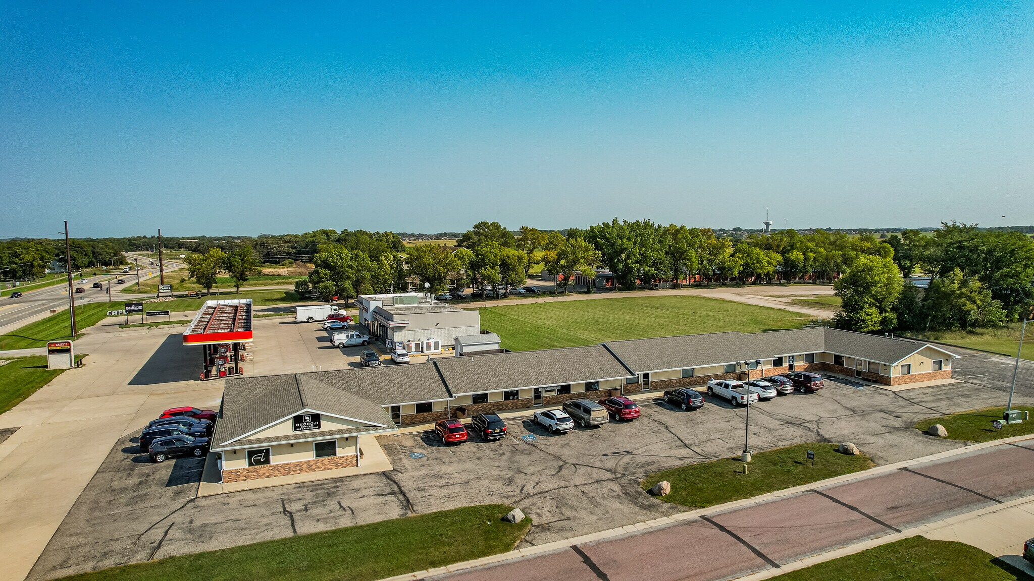 1008 Eastview Ave, Okoboji, IA for sale Building Photo- Image 1 of 1