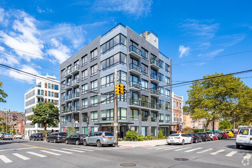401 Rutland Rd, Brooklyn, NY for lease - Primary Photo - Image 1 of 9