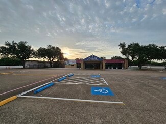 More details for 3114 Old Denton Rd, Carrollton, TX - Retail for Sale