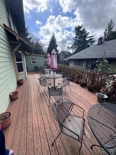 2924 E Burnside St, Portland, OR for lease Building Photo- Image 2 of 16