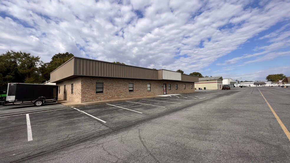 604 Otis Dr, Dover, DE for lease - Building Photo - Image 3 of 12