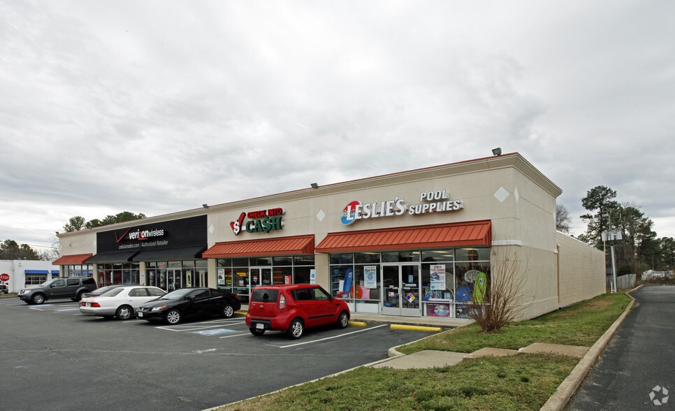 7601 W Broad St, Richmond, VA for lease - Building Photo - Image 2 of 3