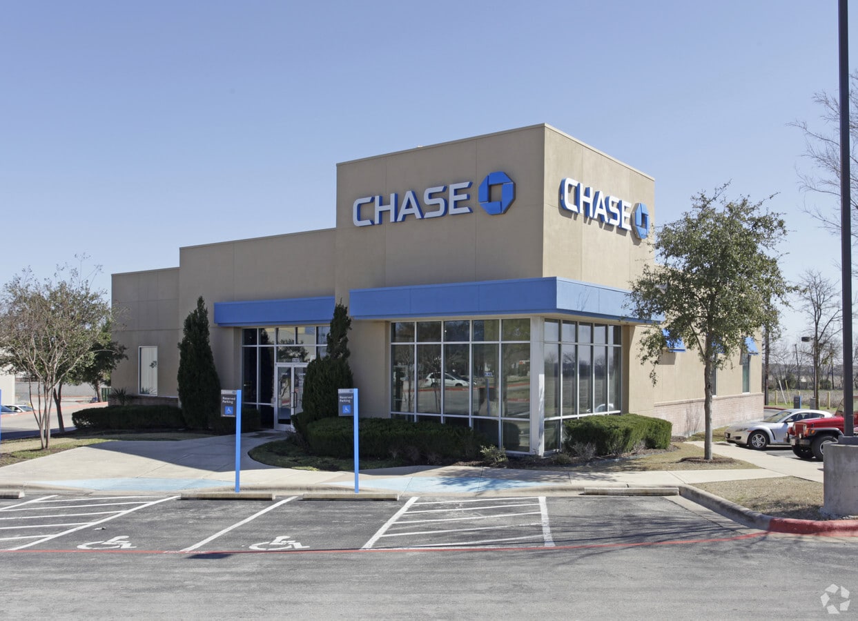 3207 Greenlawn Blvd, Round Rock, TX 78664