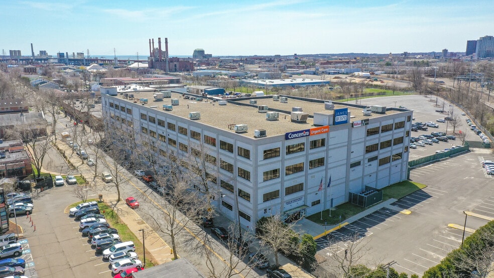 370 James St, New Haven, CT for lease - Building Photo - Image 2 of 9