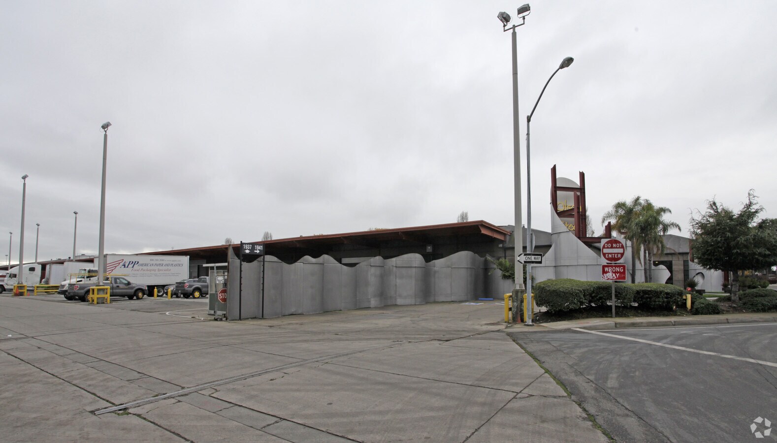 1937 Davis St, San Leandro, CA 94577