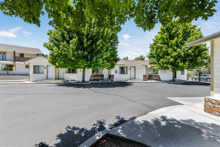 2010 E Route 66, Flagstaff, AZ for sale - Building Photo - Image 2 of 21