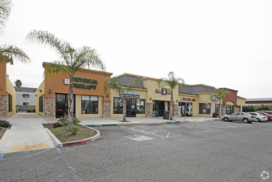 1815 E Valley Pky, Escondido, CA for lease - Building Photo - Image 2 of 6