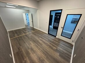 2121 S Hiawasee Rd, Orlando, FL for lease Interior Photo- Image 2 of 10